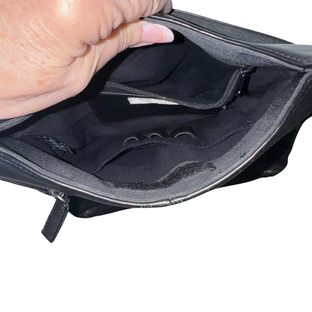 Nine West Black Crossbody Bag with Sleek Design - Picture 12 of 12